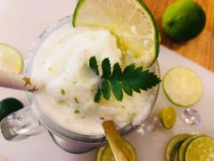 -ZING COFFEE 镜咖啡