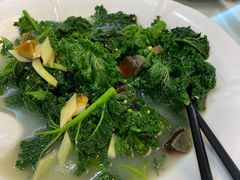 碗豆尖-品香菜馆(旗峰路中侨大厦店)