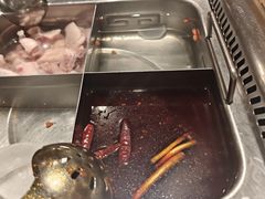 -海底捞火锅鲜切牛肉主题店(长寿路店)