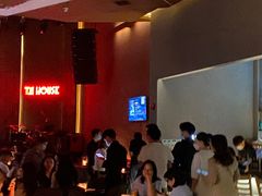 -TZ House音乐现场(来福士中心店)