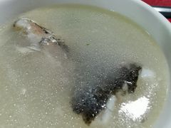-雪湖煜辰鱼头老店(雪野湖店)