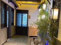 -江南韵·无锡太湖文化体验餐厅(凤凰天街店)