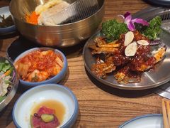 -明洞阿姨·韩式酱蟹烤肉·创意料理(三元桥店)