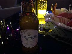 -汉斯酒吧