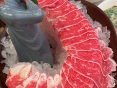 -洪氏嗨捞·广东猪肚鸡·椰子鸡火锅(西咸万象城店)