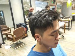 点击看大图 -藤野造型·专业烫染店