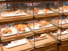 面包甜点陈列柜-新侨三宝乐面包店(崇文门店)