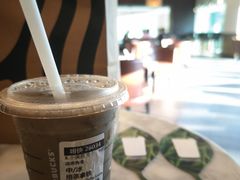 -星巴克(郑州曼哈顿广场店)