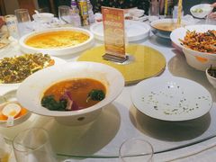 -大城小院饭店(博隆广场虹桥店)