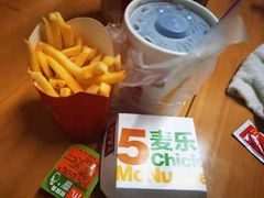-麦当劳(乳山路店)