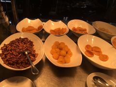 -荣誉国际酒店-云顶旋转餐厅