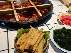 -瓜西西重庆火锅(花溪店)