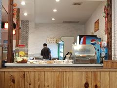 -黄记百味自助骨头王(红旗大街店)