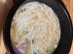 -勺子米线·云南传统小吃市集(四方街店)