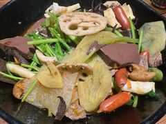 -万记麻辣烫国展总店