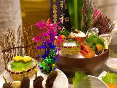 -雍和会海鲜姿造自助(湖东路店)