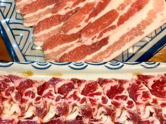 -汉城烤肉·黑金冠(华山路店)