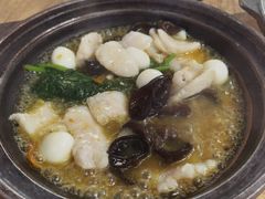 -极有家小鱼小鸡石锅煲(佳兆业店)