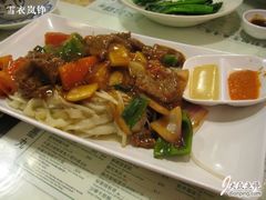 炒牛河-翠华餐厅(旺角文华商场店)