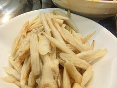 -铁锅炖灶台鱼老三炖鱼馆