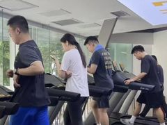 -超鹿运动(达信大厦店)