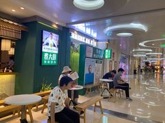 等位区-费大厨辣椒炒肉(万家丽一店)