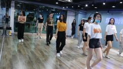 -STAR舞蹈工作室