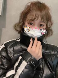 -时尚殿堂明星门店