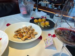 -MONICH牛排融合餐厅(和义大道购物中心店)