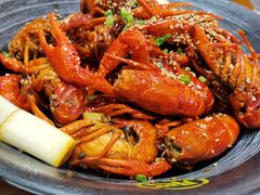 -肥肥虾庄·金牌油焖大虾(汉口城市广场店)