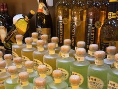 -雍容荟帝王蟹活龙虾展台自助(IFS黑金店)