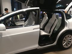 -TESLA 特斯拉(上海太古汇体验店)