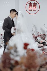 点击看大图 -曼青婚纱礼服馆