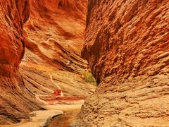 -天山神秘大峡谷