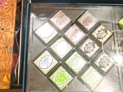 -VENCHI 闻绮(北京国贸商城店)