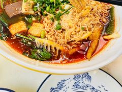 -三顾冒菜·麻辣烫(万达店)