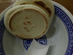 白馍-刘信牛羊肉小炒泡馍(回民街店)