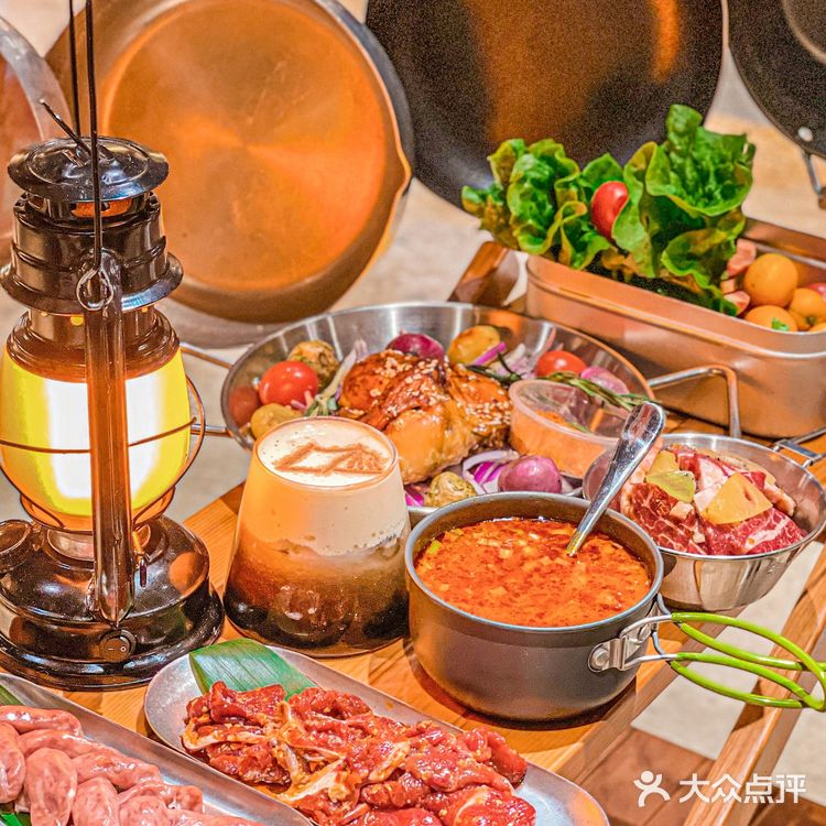 成都 | 叽叽扎扎烤肉场,明星同款露营风烤肉店!