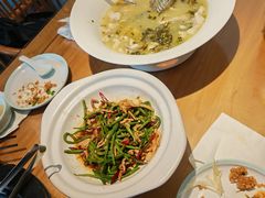 -严记小天府酸菜鱼(西四路店)