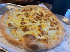 咸蛋黄芝士pizza-I HOLIC艾豪丽披萨(KKone店)