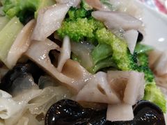 -九头鸟酒家(东高地店)