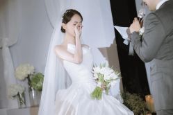 -南京宝娜嫁衣婚纱礼服馆(中央路店)
