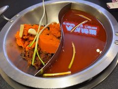 -沸炉重庆老火锅(军事博物馆店)