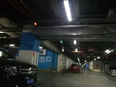 -伟东·乐客城-停车场