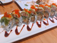 招牌牛油果绿龙卷-牛油果大师寿司(瑞景店)