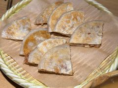 土家牛肉饼-吃饭皇帝大·土家民族菜(温州万象城店)