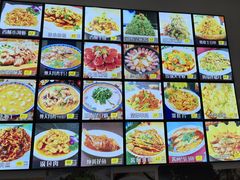 -华龙特色大骨鸡农家菜馆