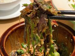 皮蛋青椒擂茄子-费大厨辣椒炒肉(皇庭广场店)