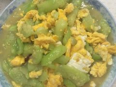 -南汇老顾农家乐采摘大团水蜜桃采摘店