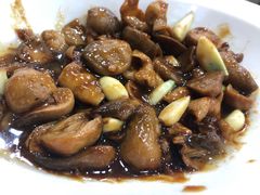 腊八蒜烧肥肠-百味饺子城•海鲜家常菜(秦皇岛店)